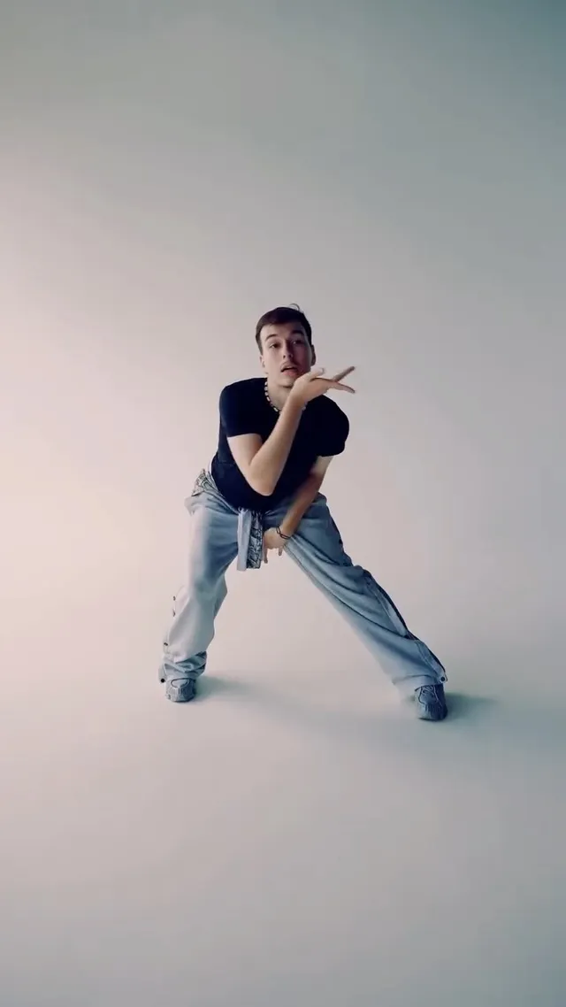 Zajęcia Commercial z Bartkiem w Your Move Dance Studio w Rzeszowie